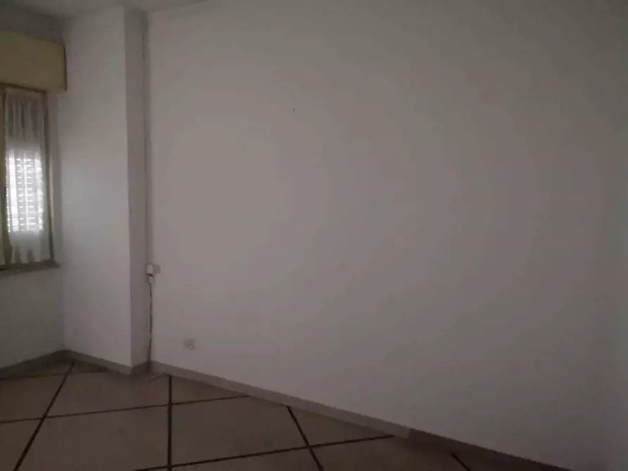 Immagine 3 di Appartamento in vendita  a Massa