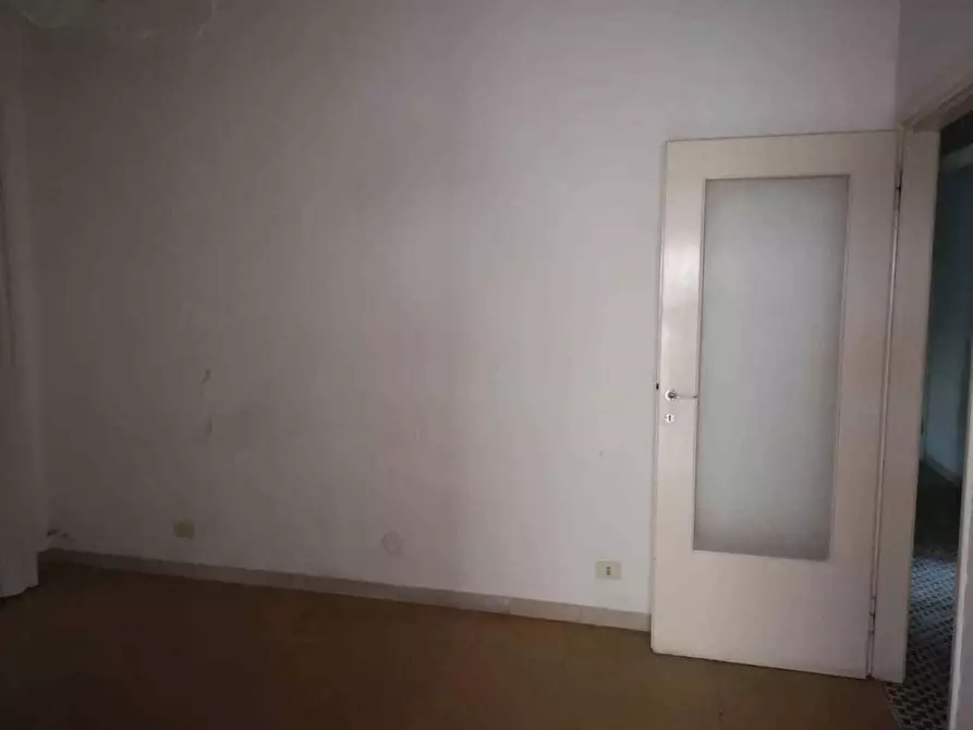 Immagine 14 di Appartamento in vendita  a Massa