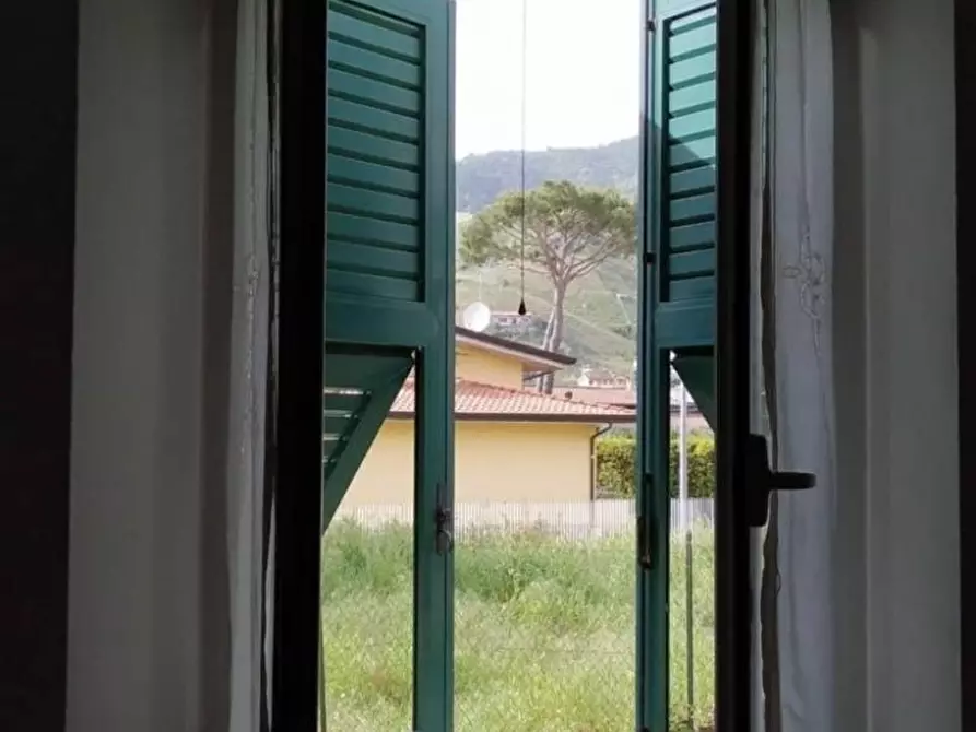 Immagine 7 di Appartamento in vendita  a Massa