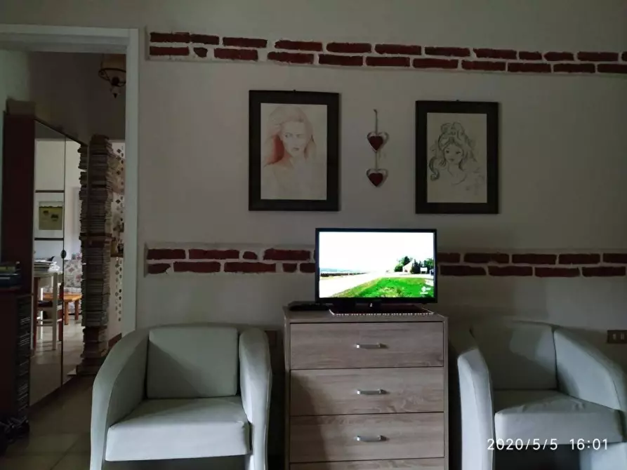 Immagine 3 di Appartamento in vendita  a Massa