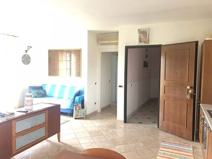 Immagine 2 di Mansarda in vendita  a Massa