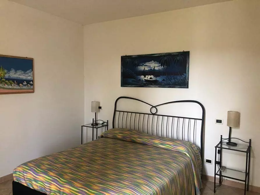 Immagine 7 di Mansarda in vendita  a Massa