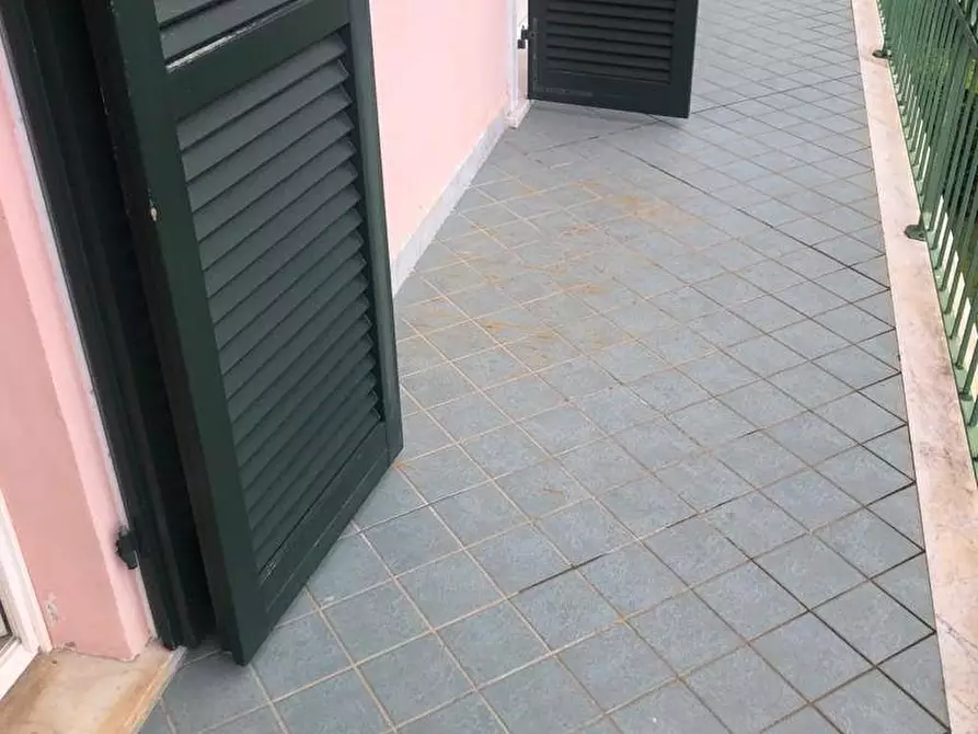 Immagine 4 di Mansarda in vendita  a Massa