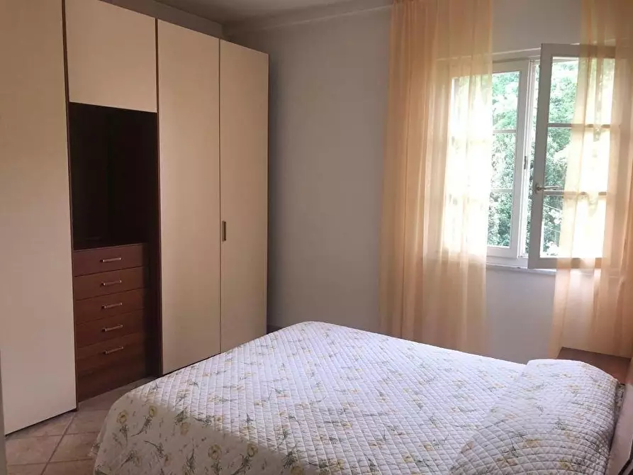 Immagine 12 di Mansarda in vendita  a Massa