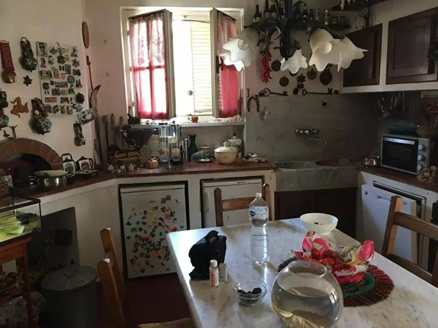 Immagine 4 di Appartamento in vendita  a Massa