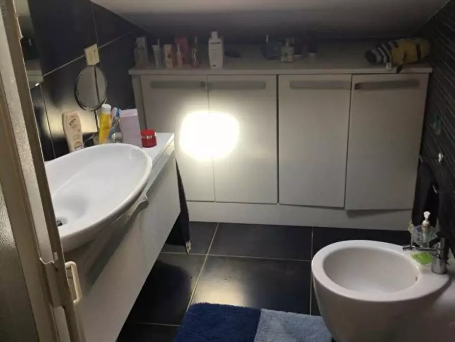 Immagine 15 di Appartamento in vendita  a Massa