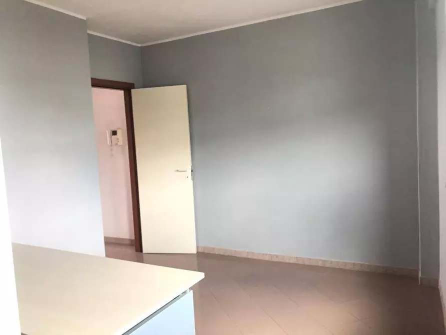 Immagine 4 di Ufficio in affitto  a Massa