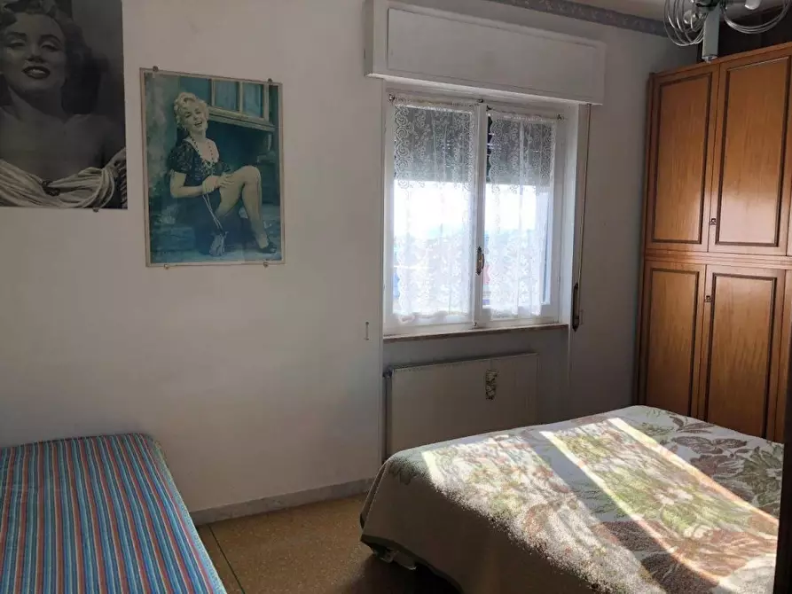 Immagine 8 di Appartamento in vendita  a Massa