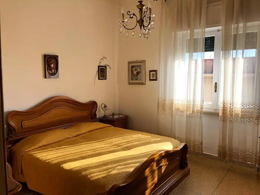 Immagine 5 di Appartamento in vendita  a Massa