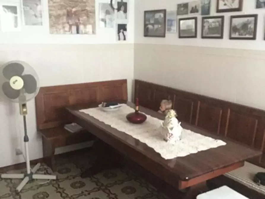 Immagine 12 di Appartamento in vendita  a Carrara