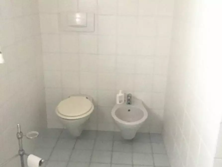 Immagine 15 di Appartamento in vendita  a Carrara