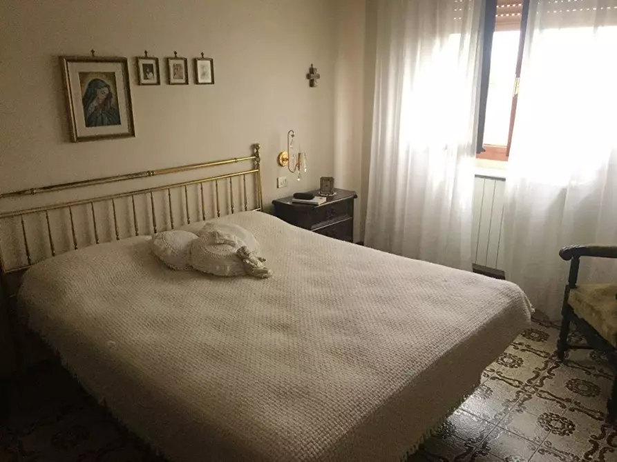 Immagine 9 di Appartamento in vendita  a Carrara