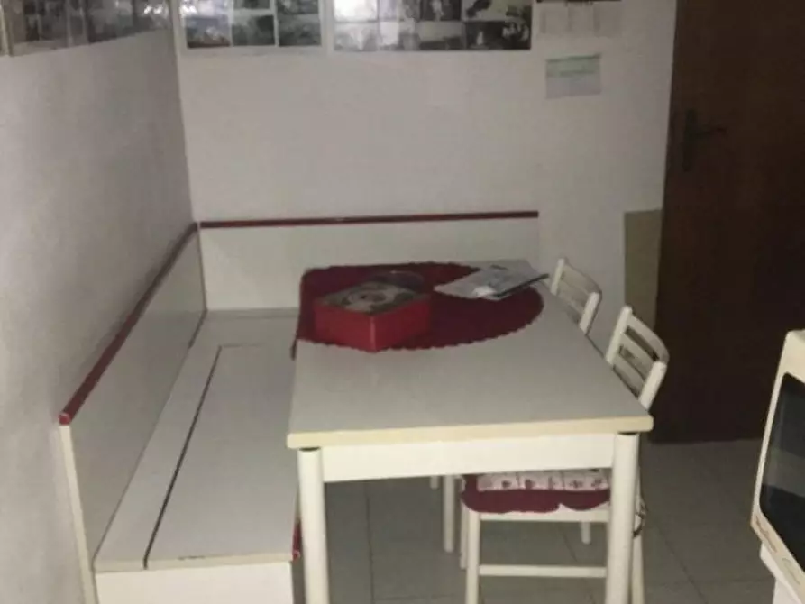 Immagine 3 di Appartamento in vendita  a Carrara