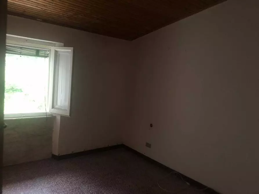 Immagine 10 di Casa indipendente in vendita  a Massa