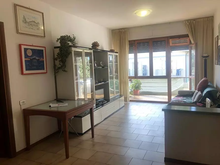 Immagine 3 di Appartamento in vendita  a Massa