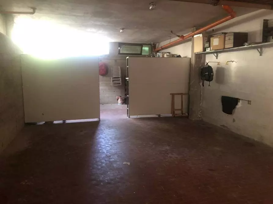 Immagine 15 di Appartamento in vendita  a Massa