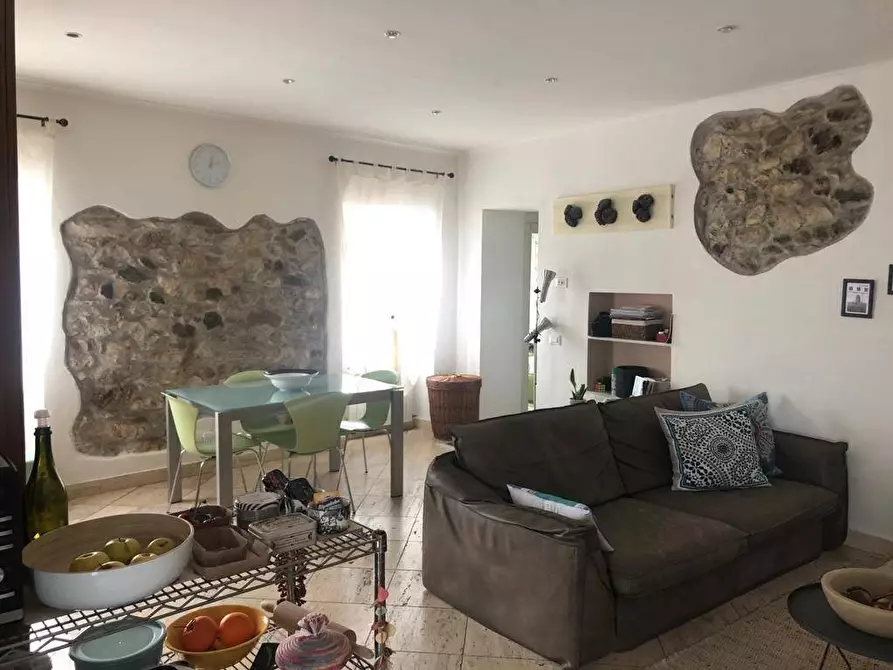 Immagine 1 di Casa indipendente in vendita  a Carrara