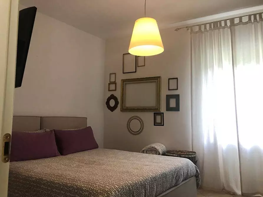 Immagine 10 di Appartamento in vendita  a Carrara