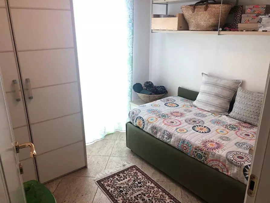 Immagine 13 di Appartamento in vendita  a Carrara