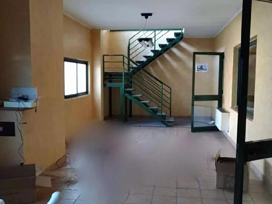 Immagine 6 di Capannone industriale in vendita  a Massa