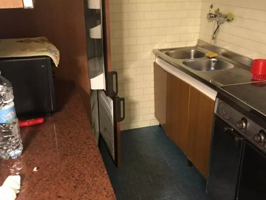 Immagine 7 di Appartamento in vendita  a Massa