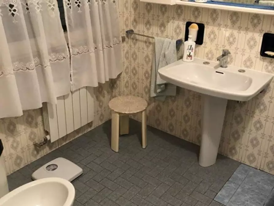 Immagine 13 di Appartamento in vendita  a Massa