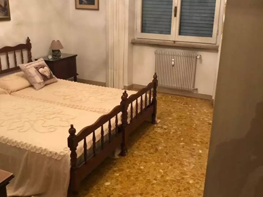 Immagine 8 di Appartamento in vendita  a Massa