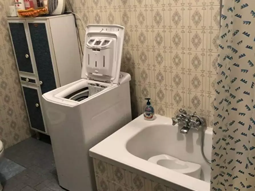 Immagine 14 di Appartamento in vendita  a Massa