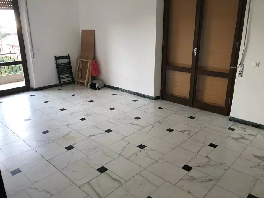 Immagine 2 di Appartamento in vendita  a Carrara