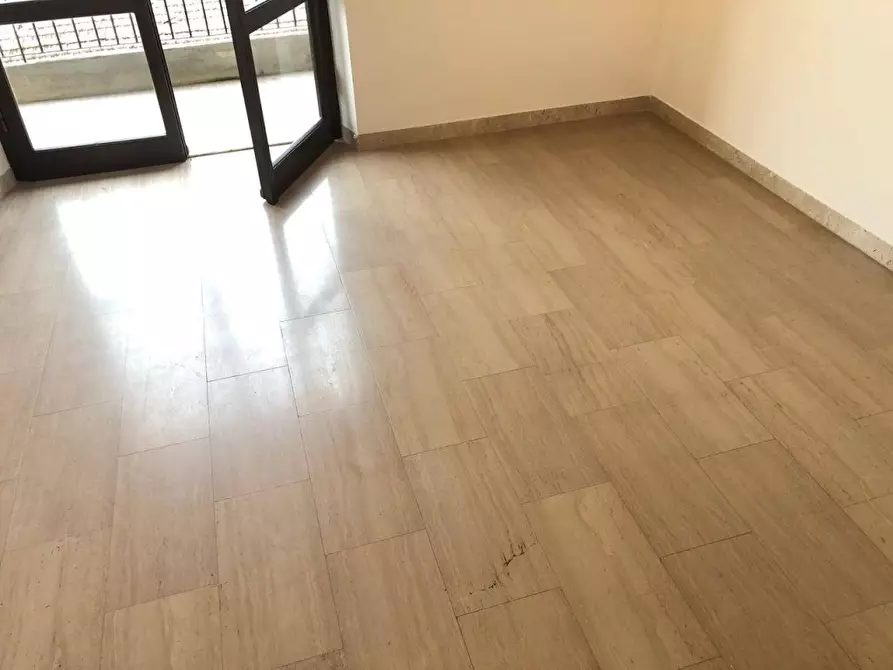 Immagine 5 di Appartamento in vendita  a Carrara