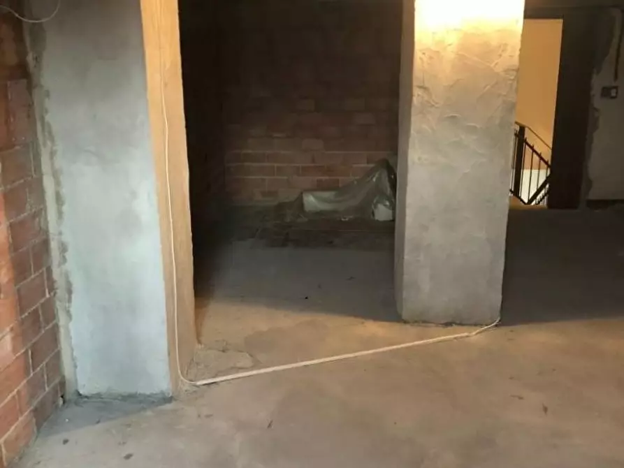 Immagine 10 di Appartamento in vendita  a Carrara