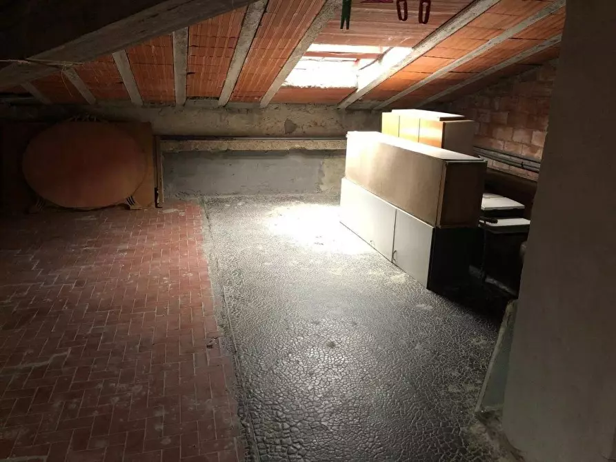 Immagine 10 di Appartamento in vendita  a Carrara