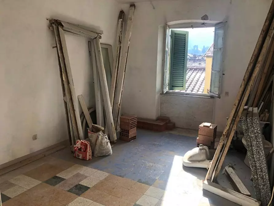 Immagine 8 di Appartamento in vendita  a Massa