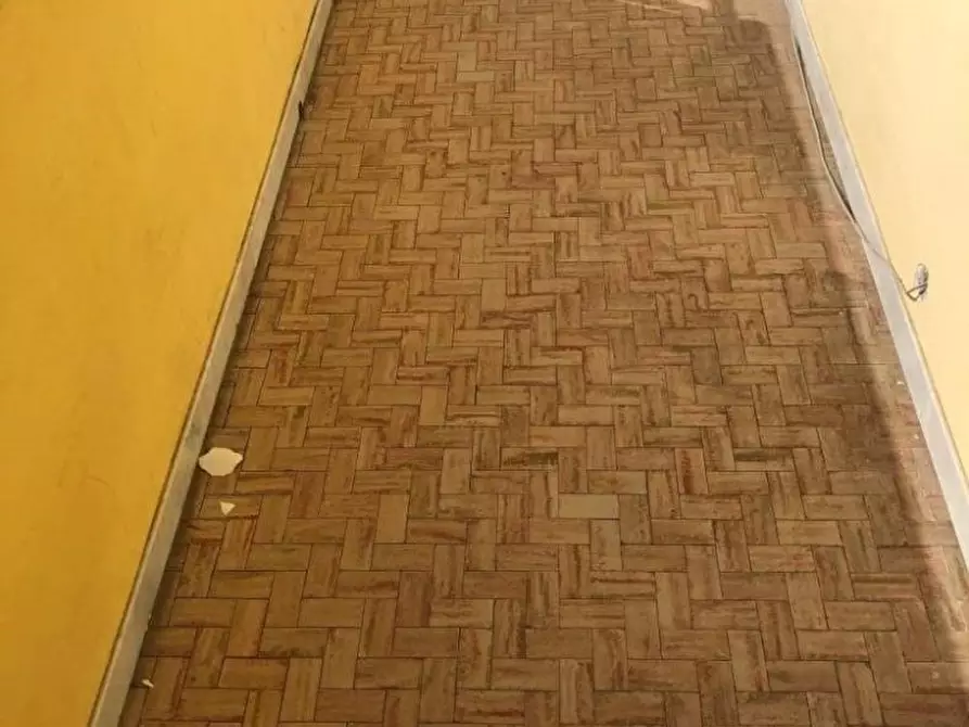 Immagine 14 di Appartamento in vendita  a Massa