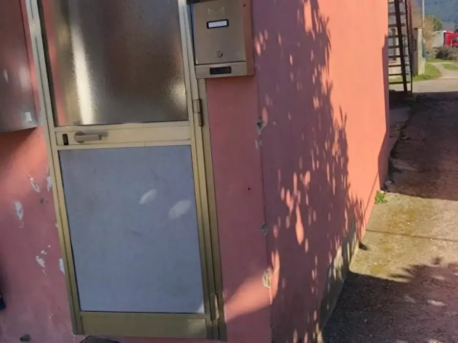 Immagine 10 di Casa indipendente in vendita  a Massa