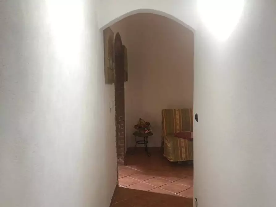 Immagine 9 di Villetta a schiera in vendita  a Carrara