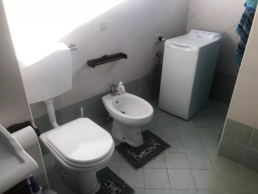 Immagine 16 di Villetta a schiera in vendita  a Carrara