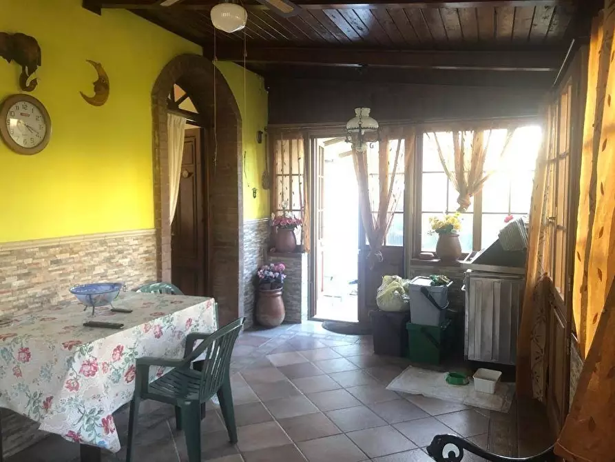 Immagine 2 di Villetta a schiera in vendita  a Carrara