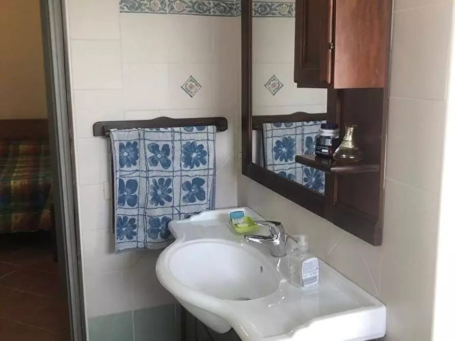 Immagine 15 di Villetta a schiera in vendita  a Carrara