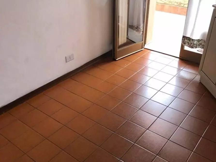 Immagine 13 di Appartamento in vendita  a Massa