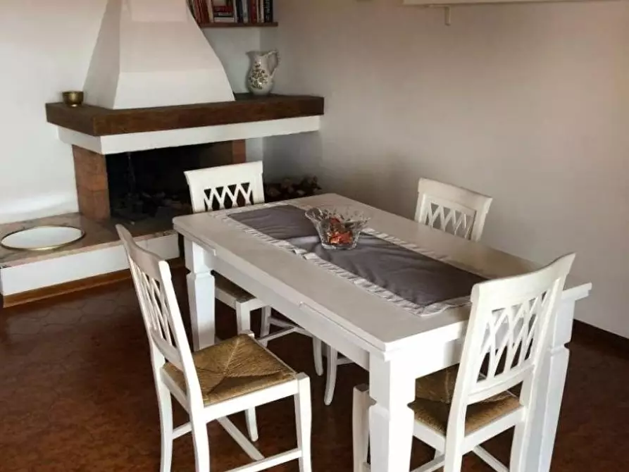 Immagine 5 di Appartamento in vendita  a Massa