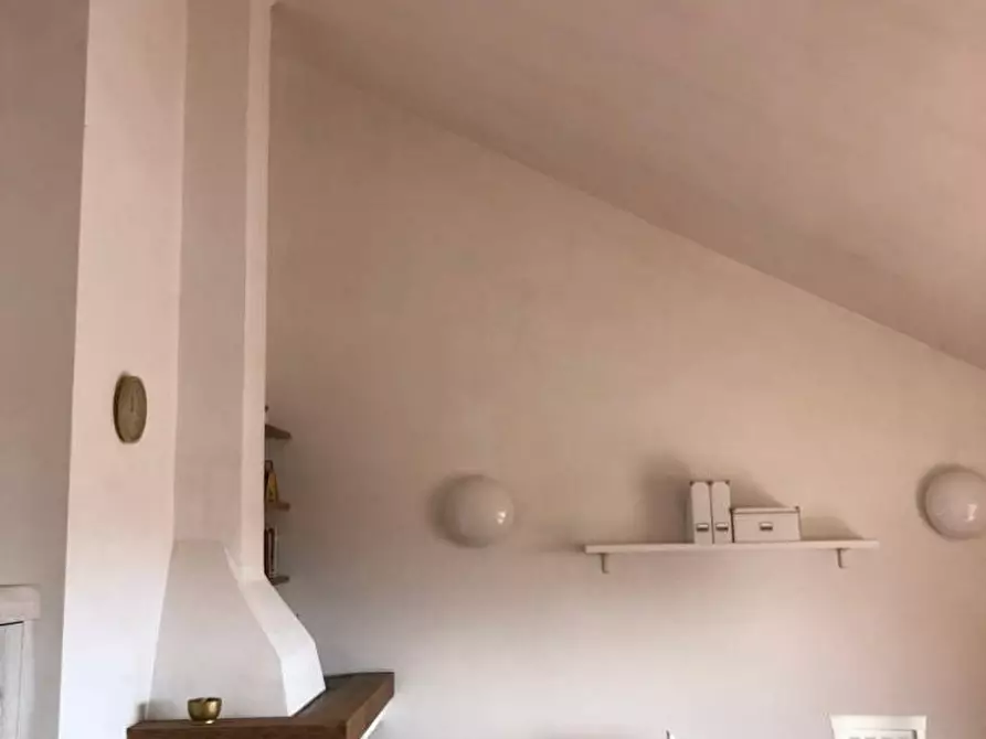 Immagine 2 di Appartamento in vendita  a Massa