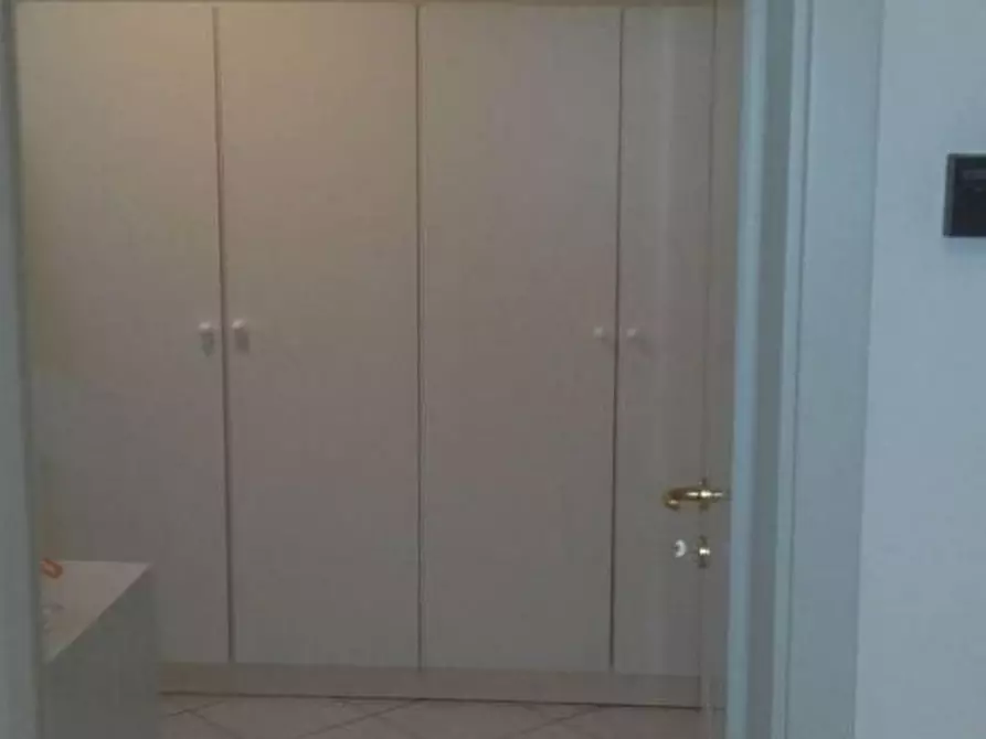 Immagine 16 di Villetta a schiera in vendita  a Massa