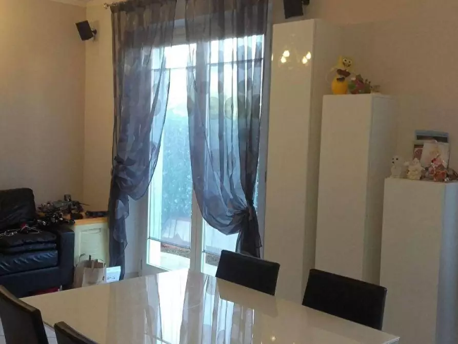 Immagine 3 di Villetta a schiera in vendita  a Massa