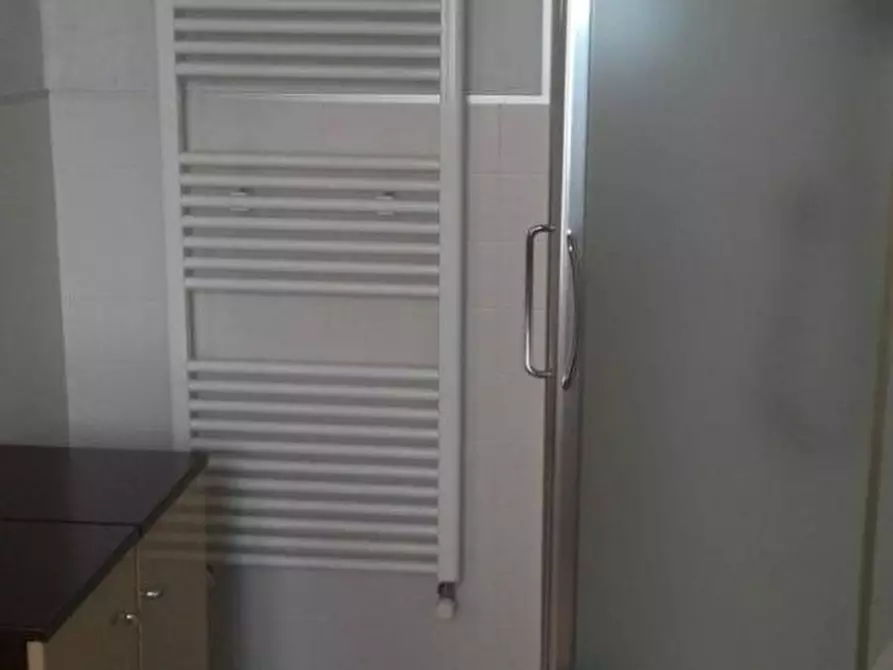 Immagine 19 di Villetta a schiera in vendita  a Massa