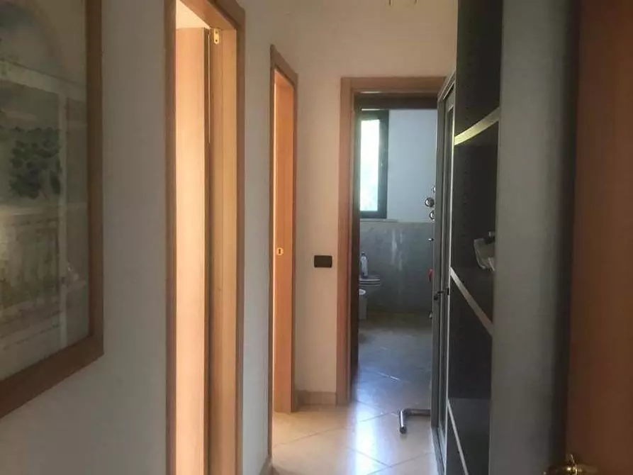 Immagine 3 di Ufficio in affitto  a Massa