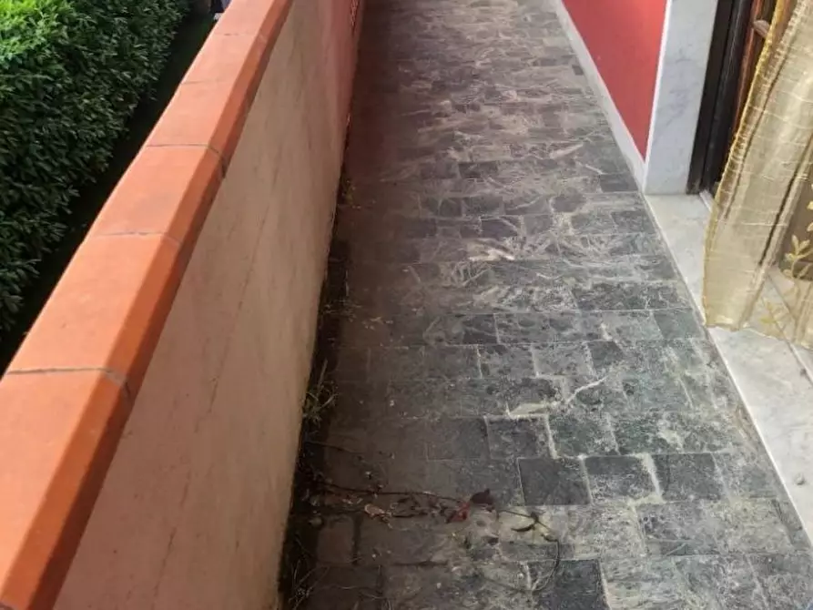 Immagine 18 di Appartamento in vendita  a Carrara