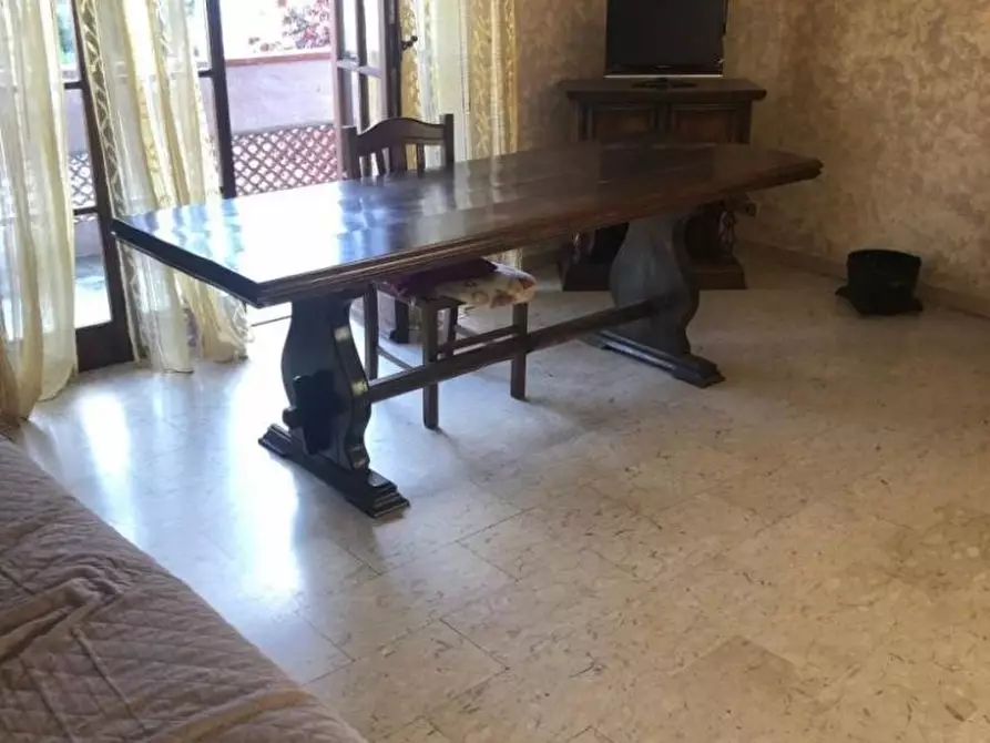 Immagine 2 di Appartamento in vendita  a Carrara