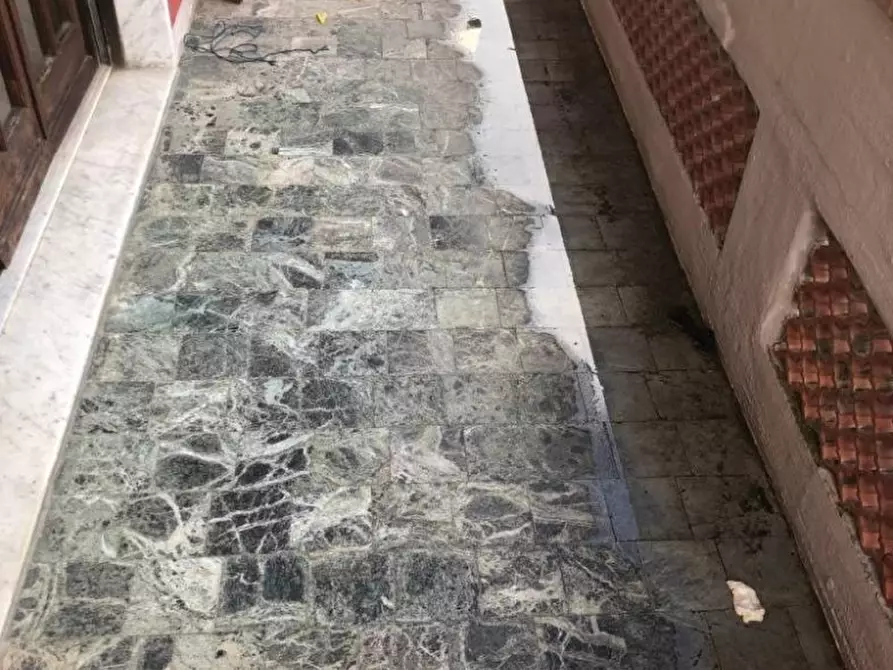 Immagine 19 di Appartamento in vendita  a Carrara