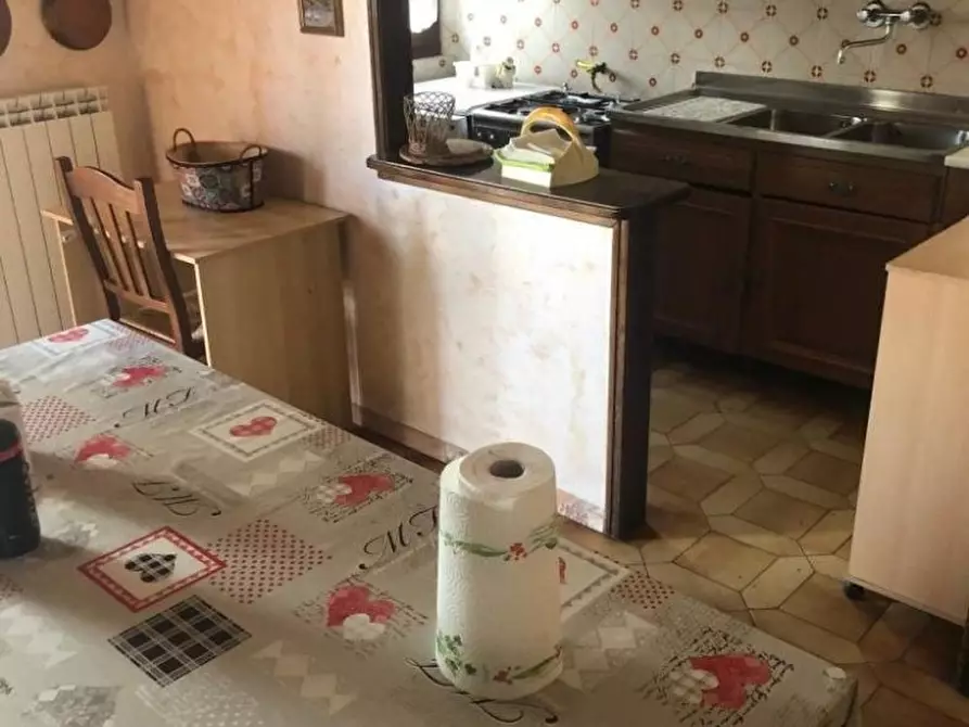 Immagine 4 di Appartamento in vendita  a Carrara